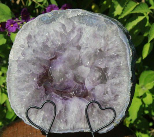 Amethyst protects from negative energy; crown chakra to enhance intuition