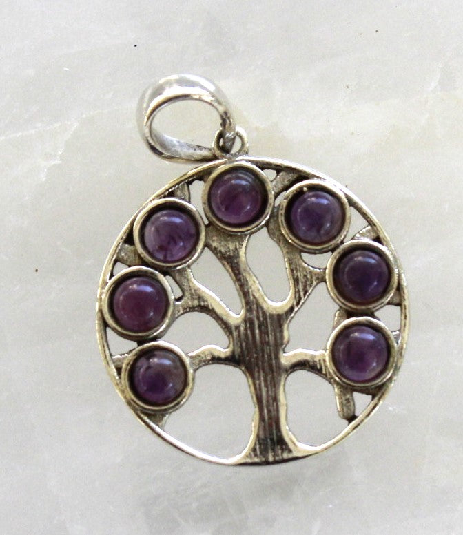 Jewelry - Necklaces & Pendants