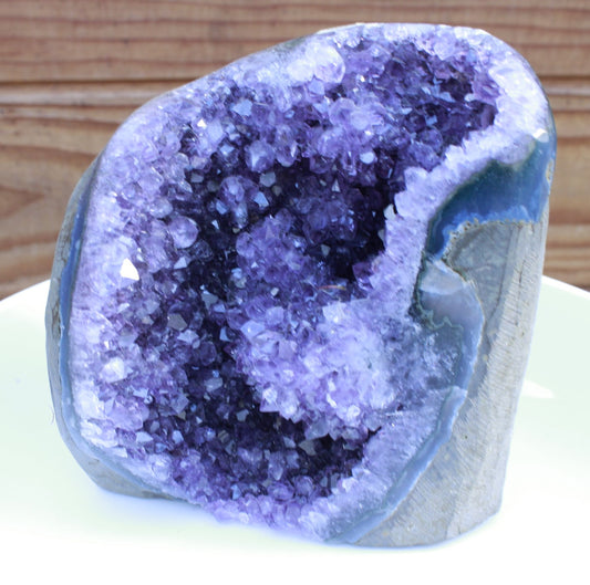 amethyst used to aid in meditation