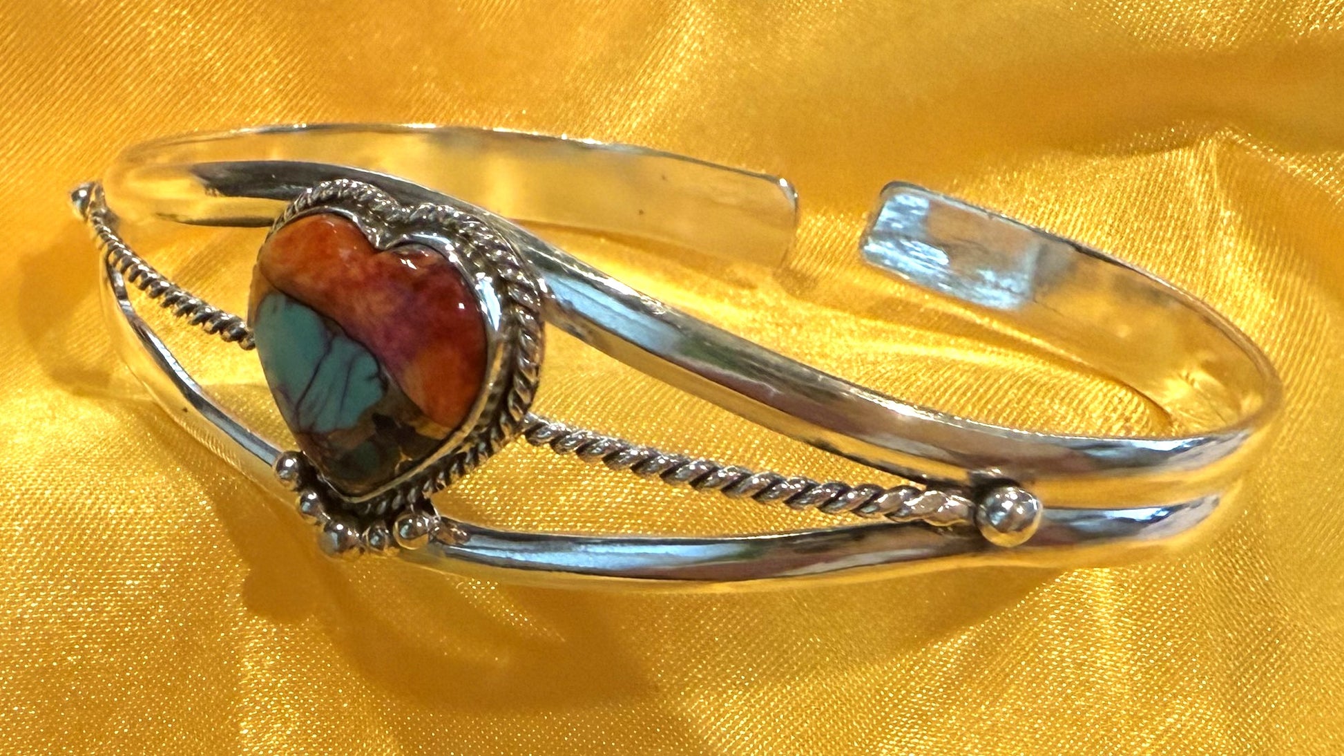 Bracelet - Pink Copper Turquoise Bangle - Heart Shape.