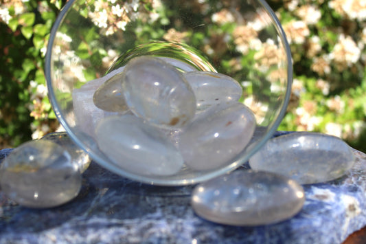 palm stone - Clear Quartz - large