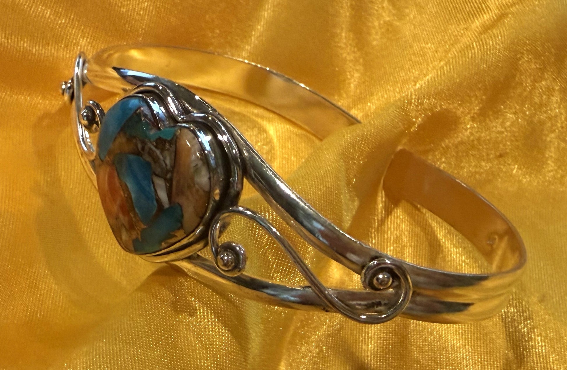 Oyster Turquoise Bangle bracelet sterling silver; heart shaped.